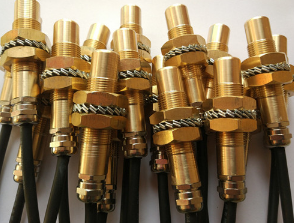 ZDI DC24V 200mA 磁性傳感器 不銹鋼外殼的高性能工業配套設備